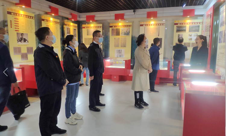 2022-0166图03—参观川陕苏区城口纪念馆.png